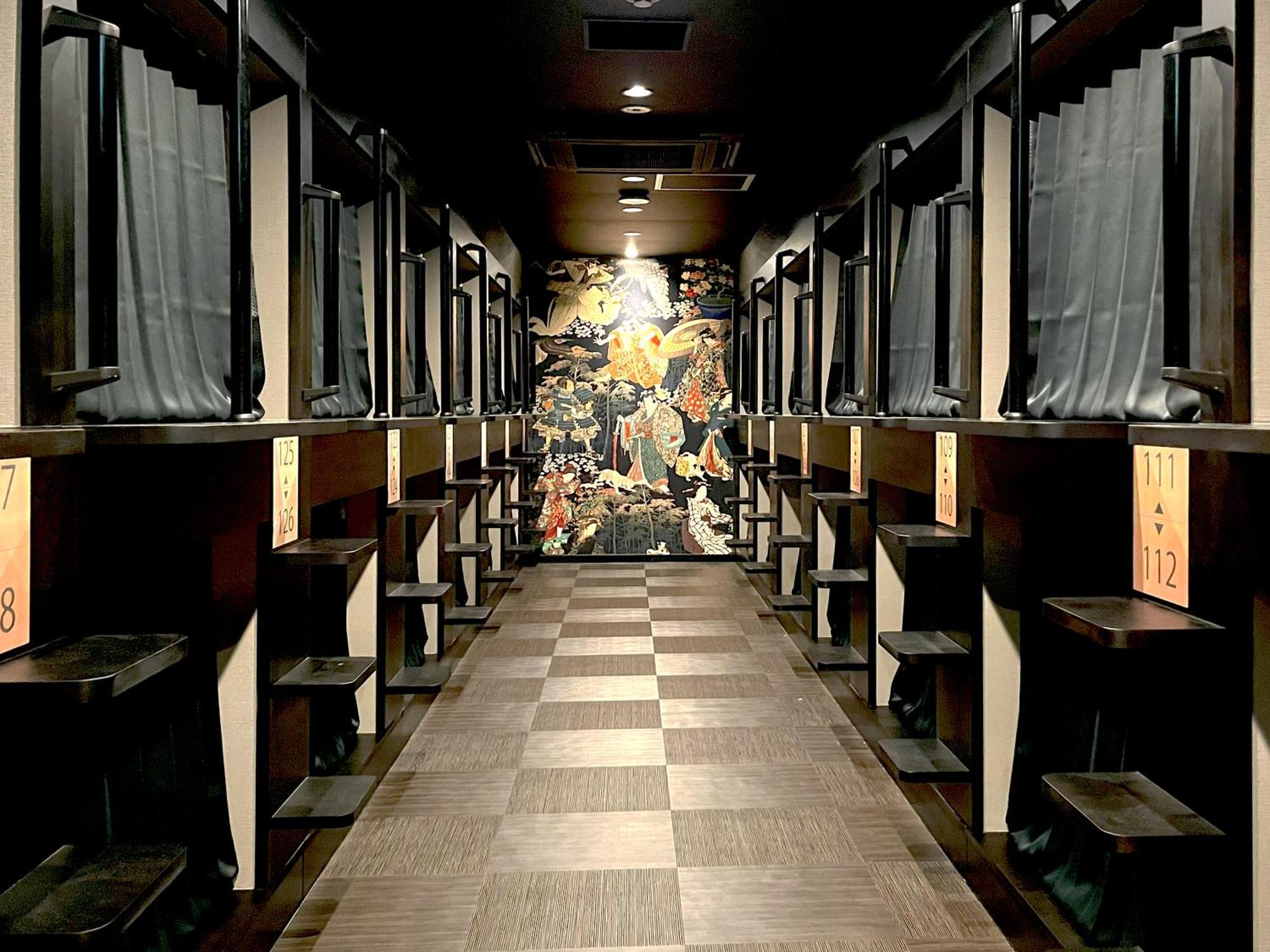 Ueno Station Hostel Oriental 1 Male Only — Photos 3